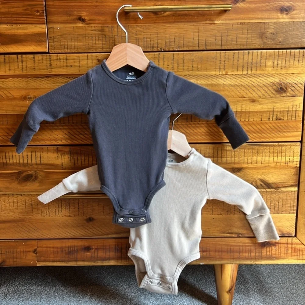 H&M long-sleeved baby bodysuits